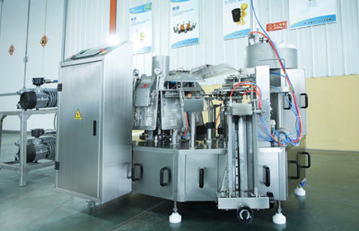 玉米滾動(dòng)式真空機(jī)賣家-諸城廣元機(jī)械-河南玉米滾動(dòng)式真空機(jī)